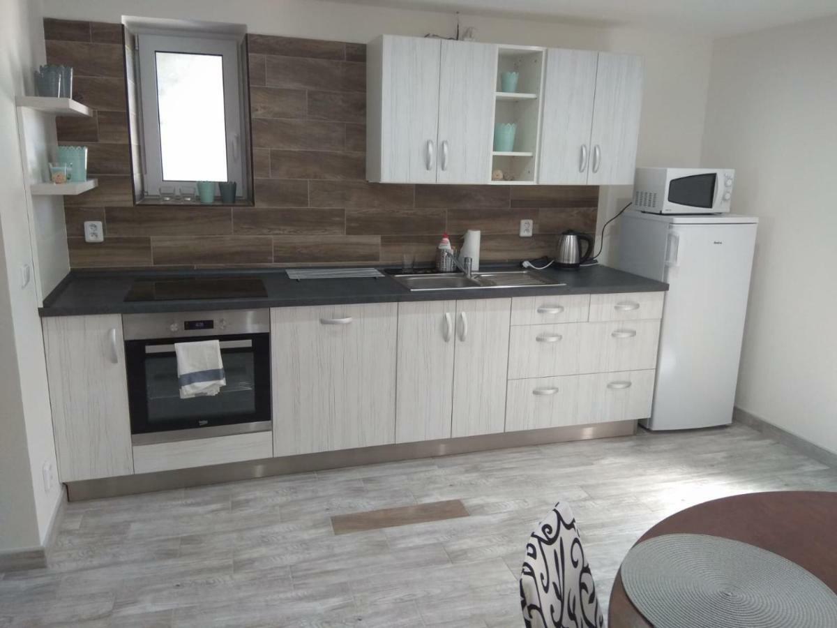 Apartmány U splavu Veselí nad Moravou Exterior foto