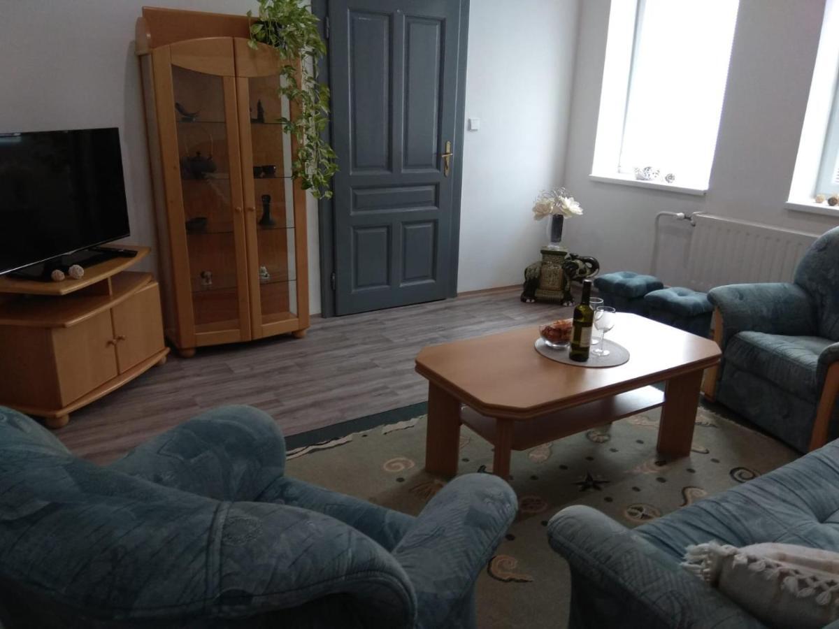 Apartmány U splavu Veselí nad Moravou Exterior foto