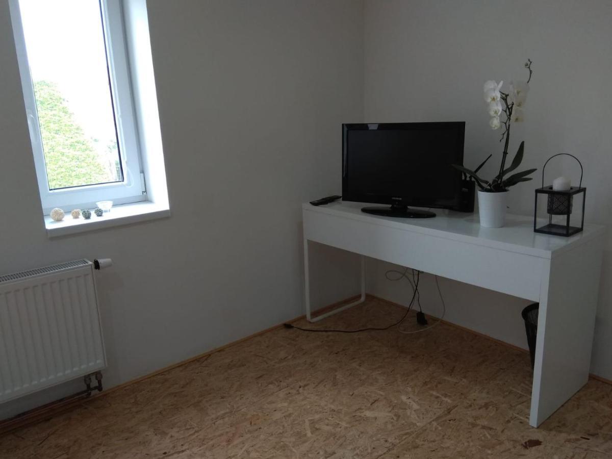 Apartmány U splavu Veselí nad Moravou Exterior foto