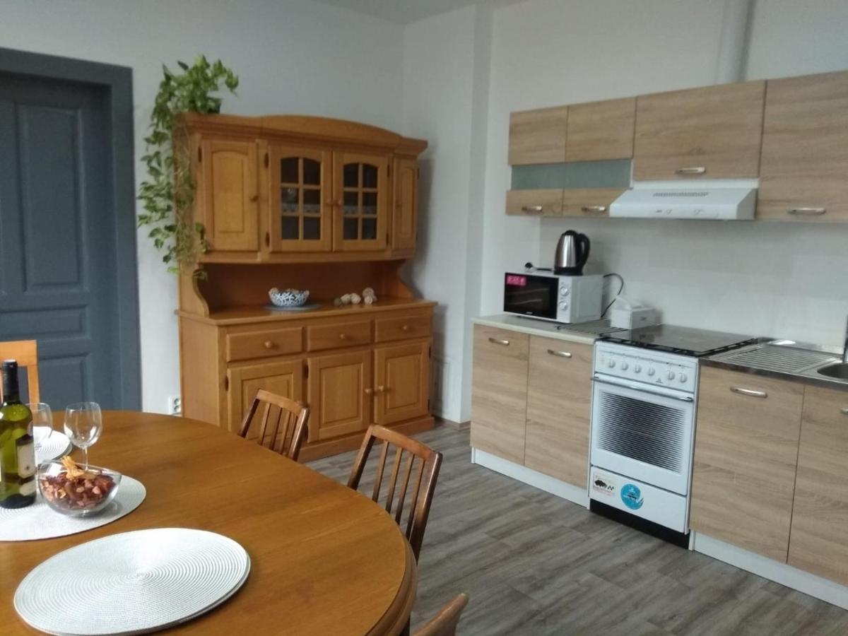 Apartmány U splavu Veselí nad Moravou Exterior foto