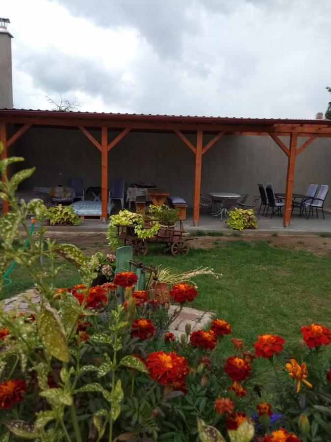 Apartmány U splavu Veselí nad Moravou Exterior foto