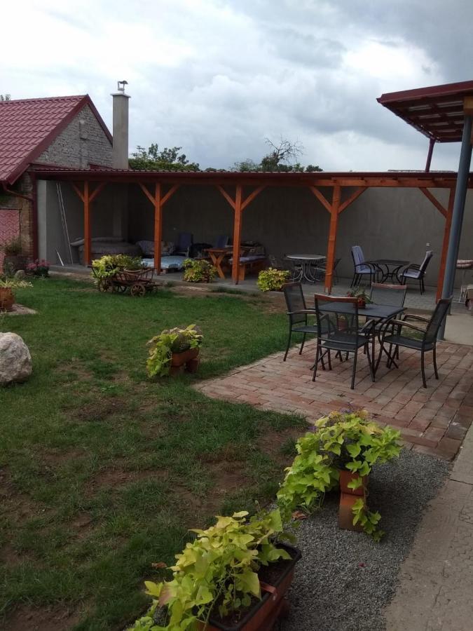 Apartmány U splavu Veselí nad Moravou Exterior foto